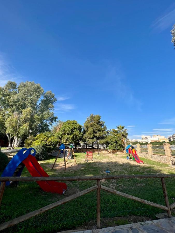 Sinforosa Park Apartments تورّيفيِخا المظهر الخارجي الصورة