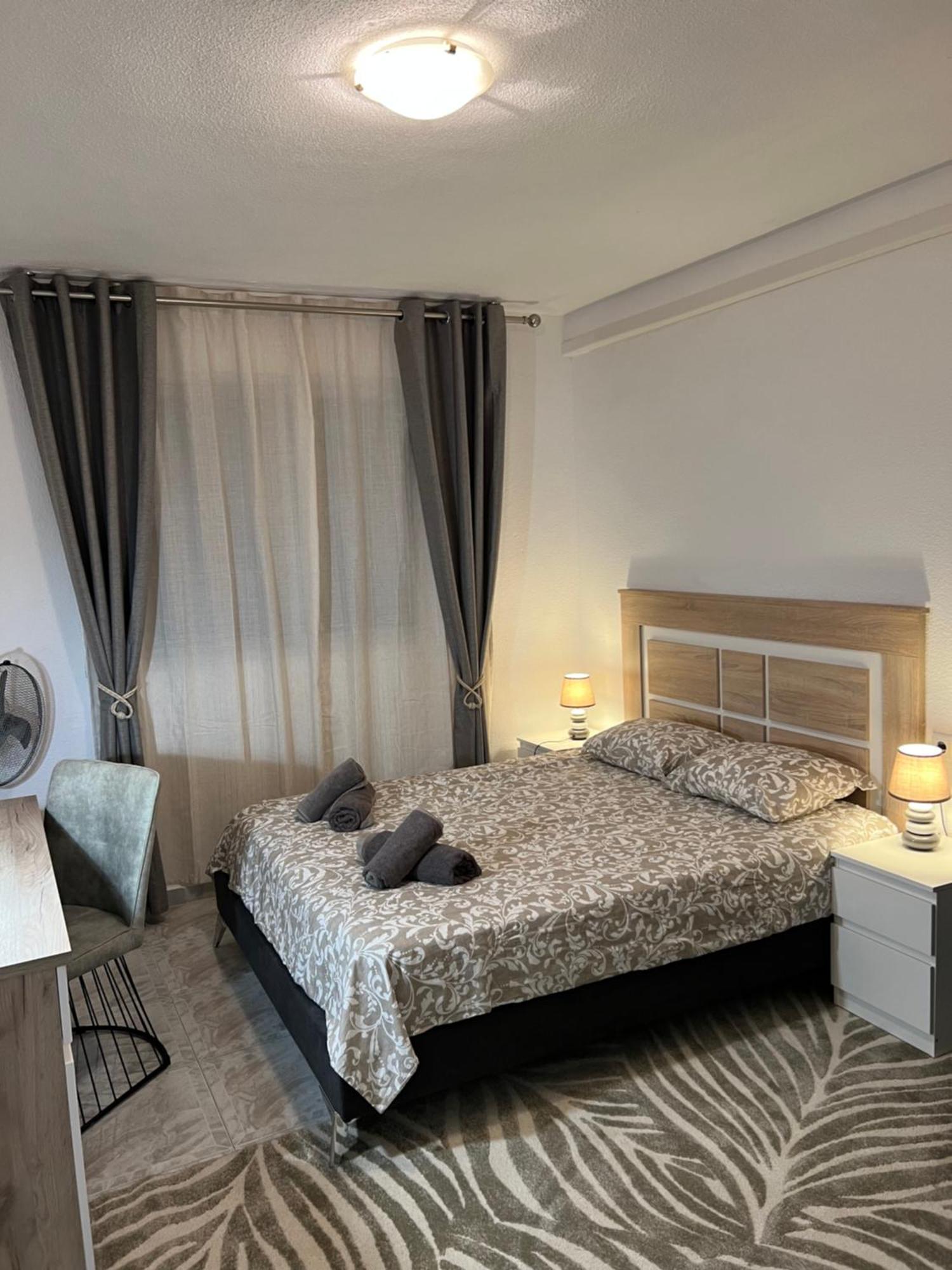 Sinforosa Park Apartments تورّيفيِخا المظهر الخارجي الصورة